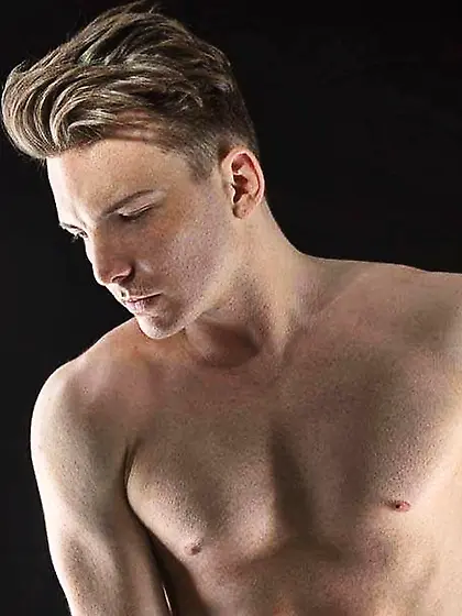 White gay Louisjj like to snapshot