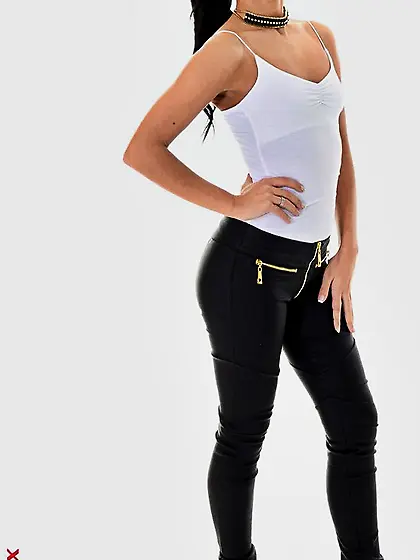 Super dildo masturbation