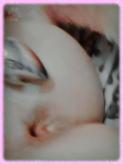 Dumb Teen Whore Shows Her Gaping Asshole