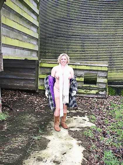 Curvy Flashing Barby from United Kingdom