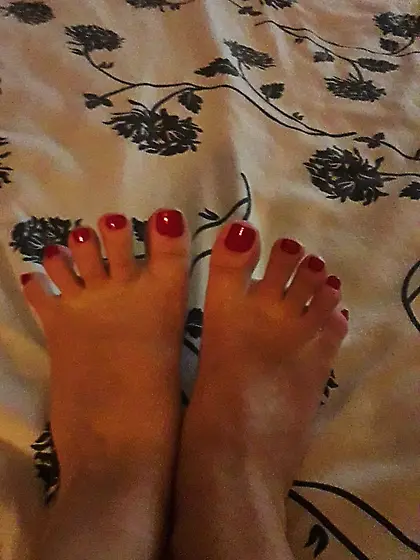 Romanian whore's feet