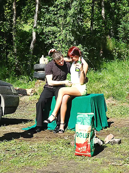 Fit young hottie Ellen