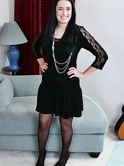 Dressed to undressed from OlderWomanFun