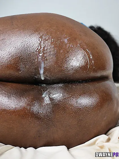 Stormi Dash Round Brown Ass