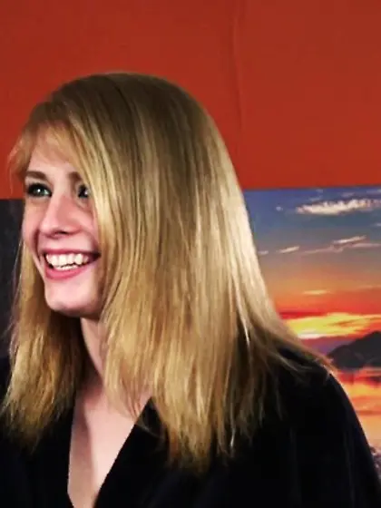 Slutty nude live model