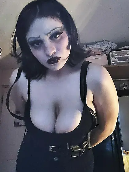 Sexy huge tits fat ass goth whore