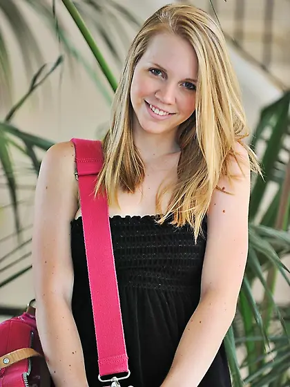 Pale skinned natural blonde lass Courtney FTV dildos her pussy a