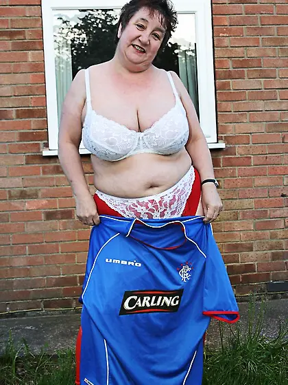 Luscious granny teases size