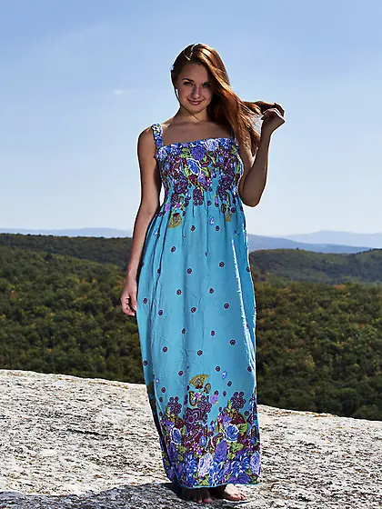 Gorgeous chick strips blue