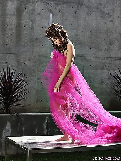 Curly brunette sweety Jenna Haze exposing her tanned handsome bo