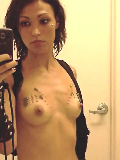 LECHEROUS SELFIE SLUTS