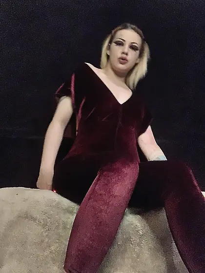 BOURGOGNE VELOUR - FULL PORN CLIP ON MY PROFILE