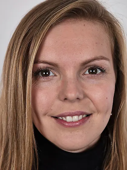 It is easy to cast Jenny Appach because she is so pretty