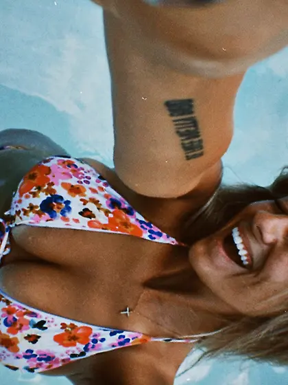 Carolina Mujer Tig ol’ bitties