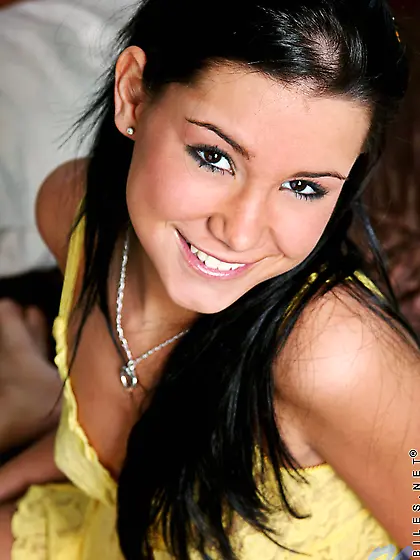 Tanner Mayes takes her sexy yellow lingerie off and shows us her