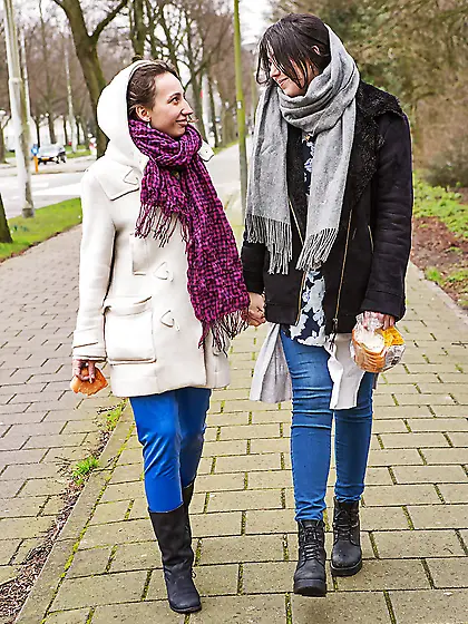 Australian lesbian hairy pussy