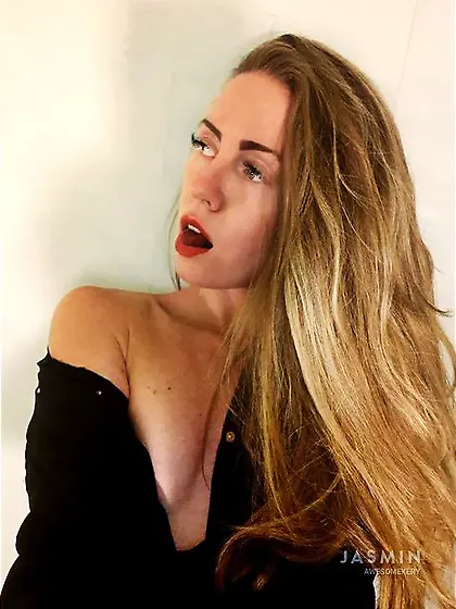 Athletic dildo squirt