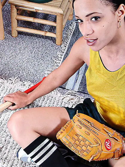 Exotic Nautica Binx gives a close-up of her pink love hole after