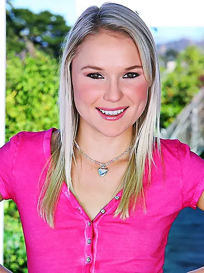 Attractive slutty blonde Natalia Rogue strips her thongs and fin