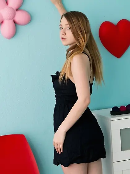 20 yo Alaina Fox