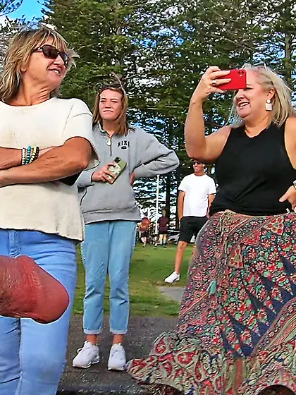 WNBR Byron Bay public erection flasher for ladies