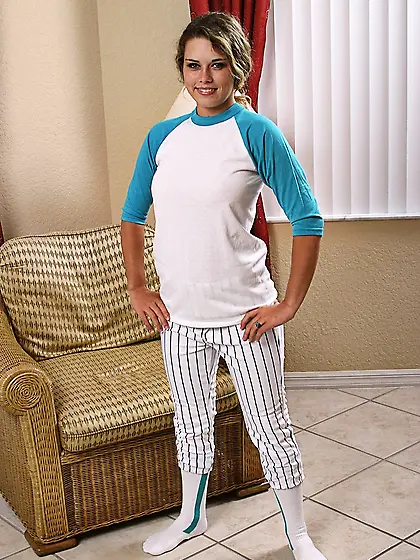 Stripping blonde college amateur