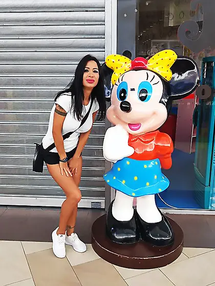 Mature dark eyes girl