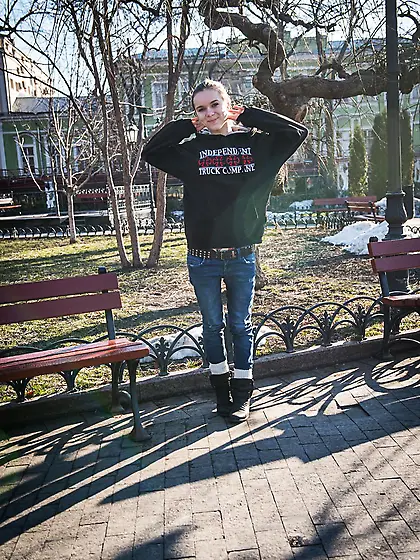 Black stockings girl Dana P is demonstrating her shaved pussy sm