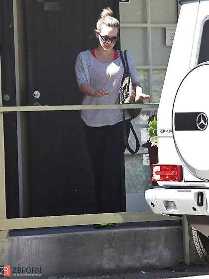 Hilary Duff - leaving a parlor in Studio City