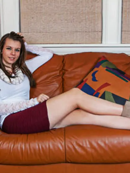 Sensual amateur bombshell strips slowly to tease with her slende