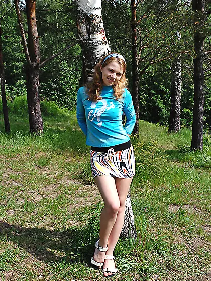 Dreamboat Russian tart pissing next to birch...