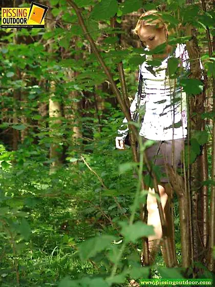 Teen girl peeing