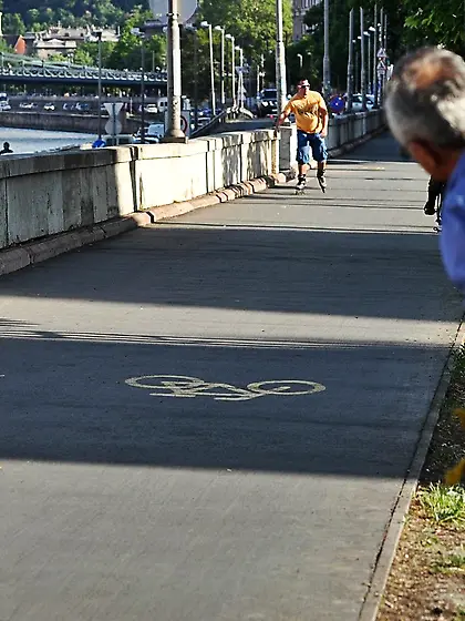 Old lovelace meets skinny young girl in the street and takes her