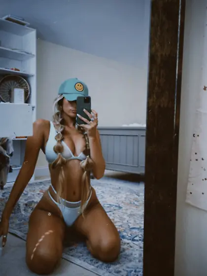 Carolina Mujer Tig ol’ bitties