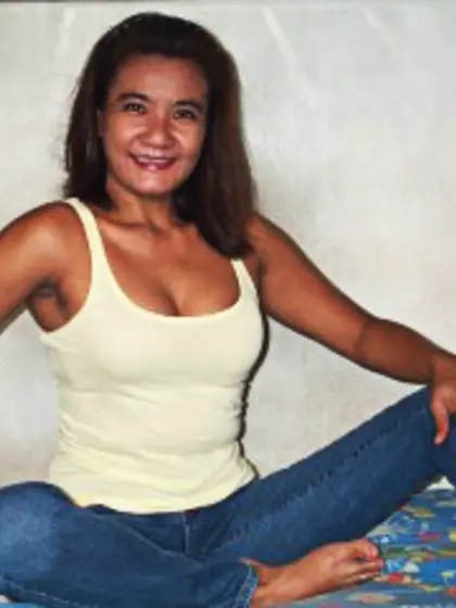 Brunette elise perform anal