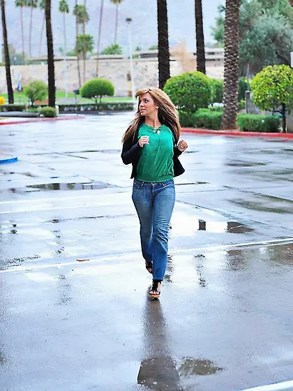 Magnificent girl Patricia FTV takes off her blue jeans and does