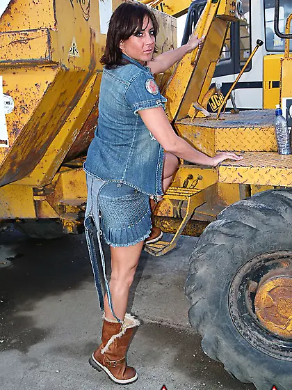 Hottie brown boots jeans