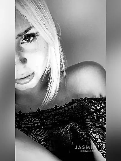 19yo blue eyes girl teen