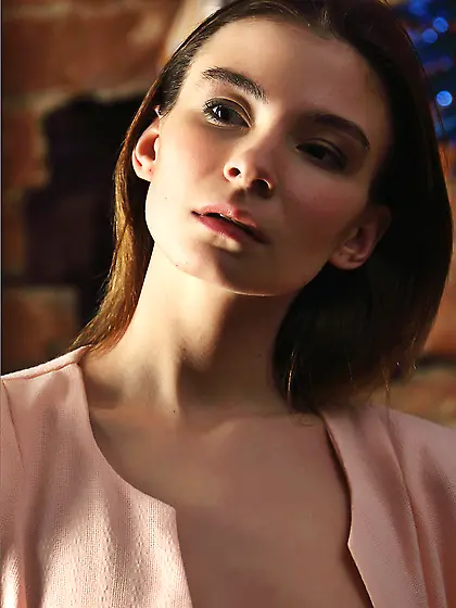 Horny young hairy pussy