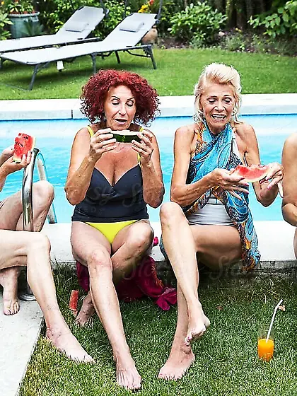 Candid Groups and Couples