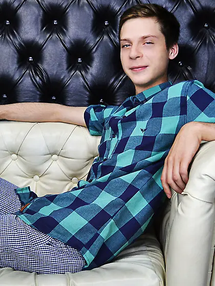 White young man rayluv