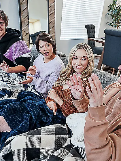 Jazmin Luv and Nicole Aria lick each other's pussy while getting