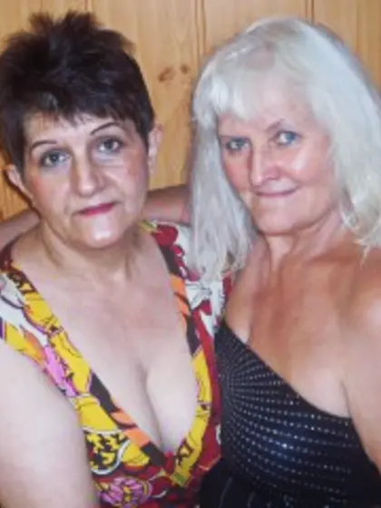 Brunette betty granny holle