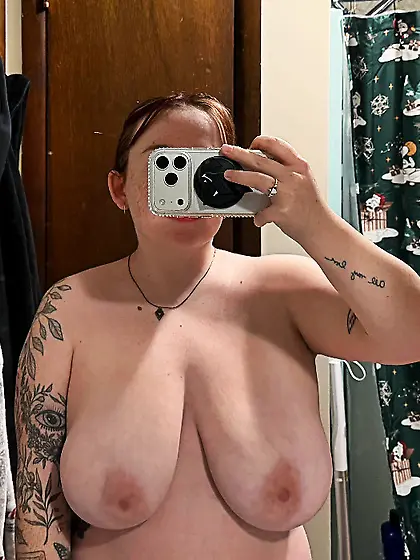 26yr old broke college gf flashing 34ddd's