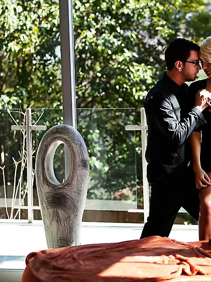 Beautiful teen Ivana Sugar doesn???t mind taking the big cock ei