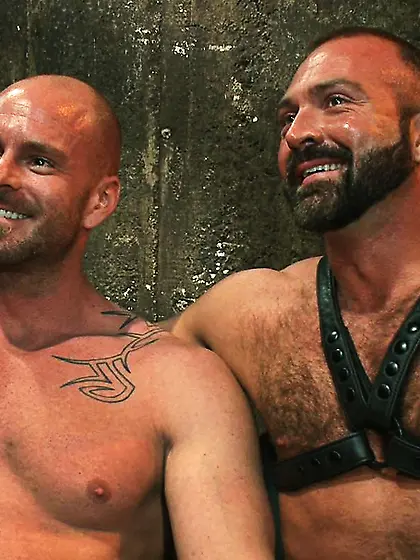 Bald dudes hot waxing