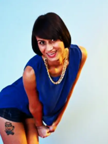 Brunette evita perform anal