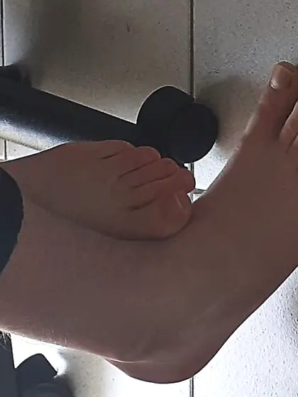 Some pictures of my friend's delicious feet