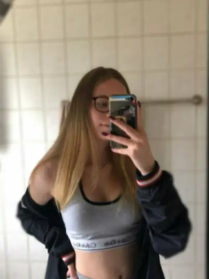 Horny German Teenslut Jasmina 18-20