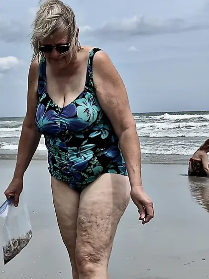 MILFs,  GILFs,  and Cougars